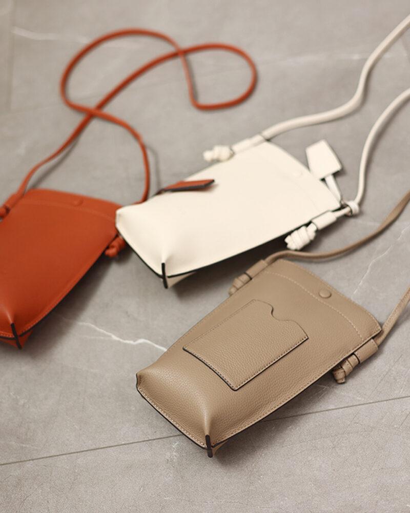 本革 ミニショルダーバッグ｜約110gの軽さ｜QD508