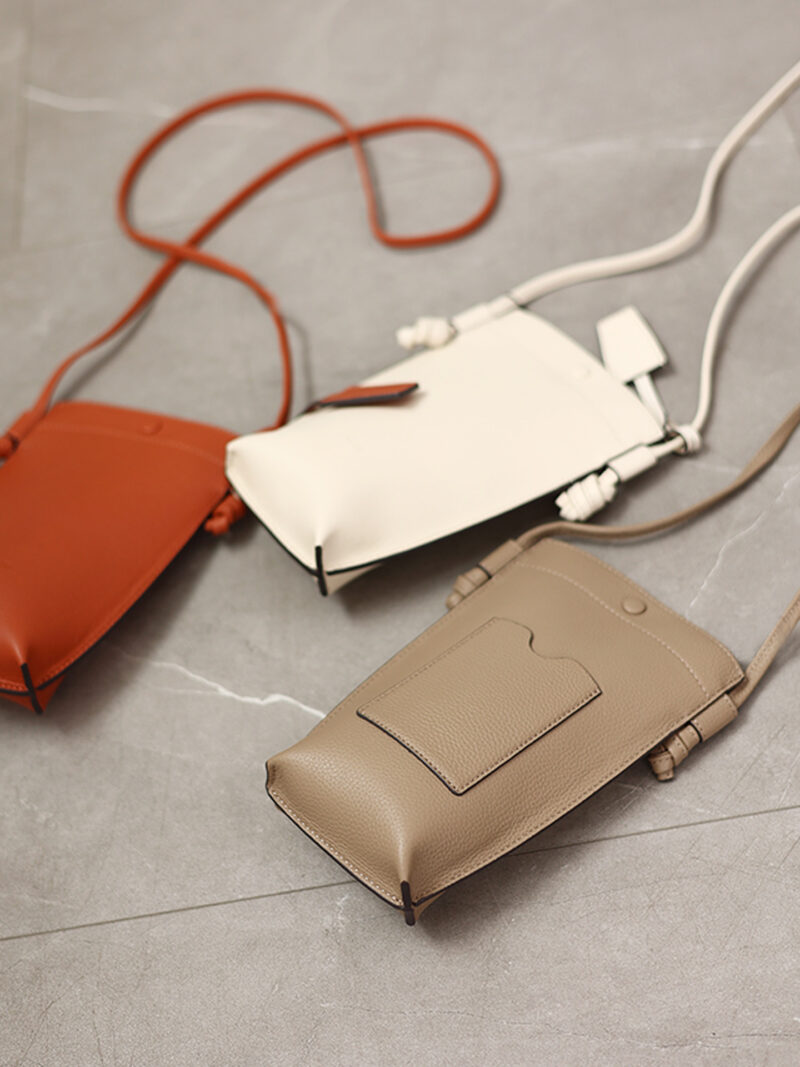 本革 ミニショルダーバッグ｜約110gの軽さ｜QD508