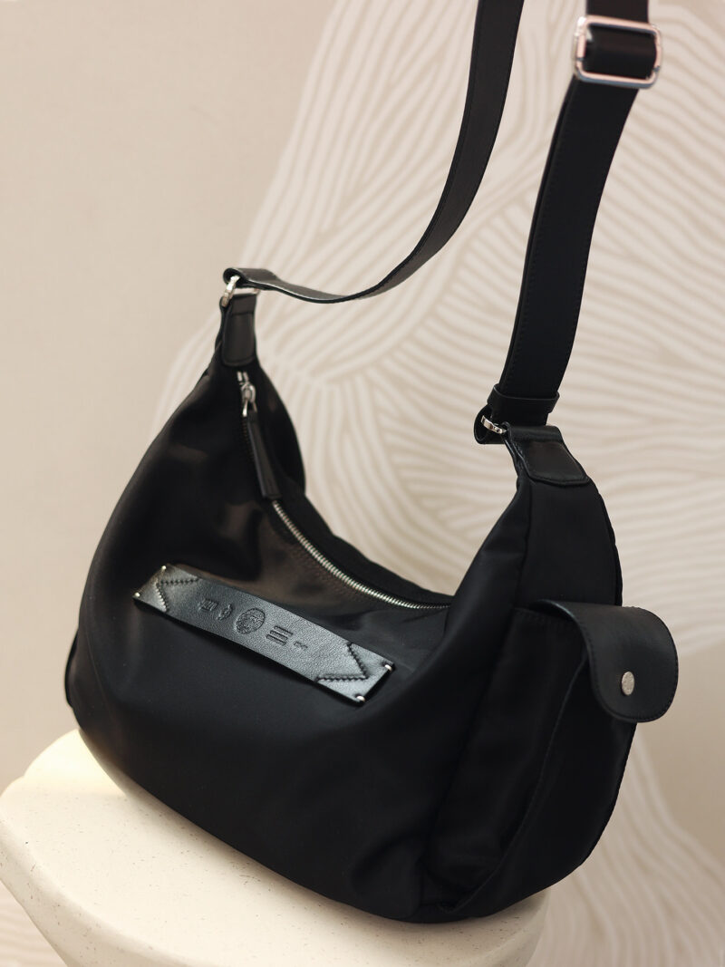 ナイロン×本革 ショルダーバッグ｜約470g｜QD739 - 画像 (2)