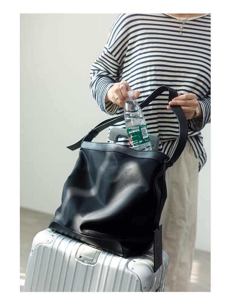 ナイロン×本革 ショルダーバッグ QD717 イメージ16